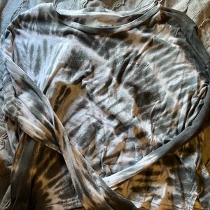 VS Pink long sleeve tie dye crop tee size L